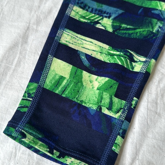 Athleta Floral Flow Chaturanga Tights Leggings Small - Picture 4 of 7